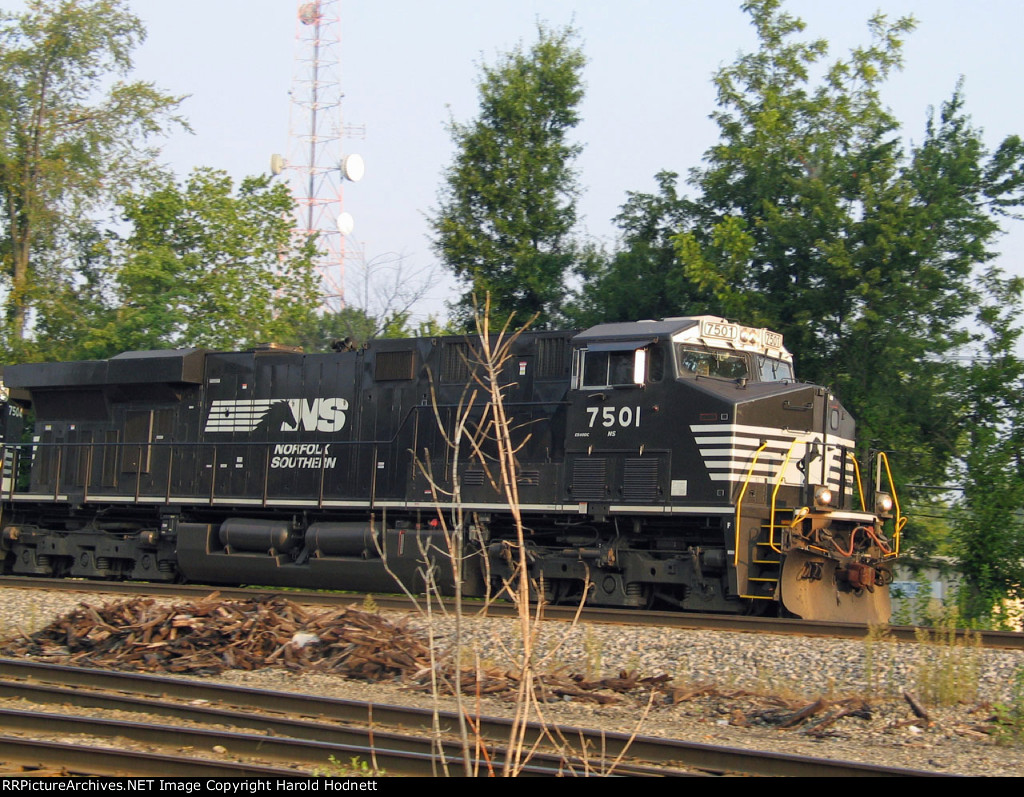 NS 7501